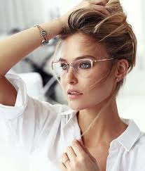Best Hairstyles For Female Glasses Wearers Pinmakeuptipss Com Glasses Trends Fashion Eye Glasses Glasses Frames Trendy