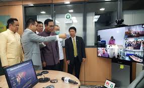 naː.jók rát.tʰà.mon.triː, literally chief minister of state. Huawei Powers Thailand Telemedicine Video Conference Solution To Fight Covid 19 Huawei Enterprise