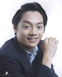 swordshines10: aerol bren carmelo says: "i listen to my heart!"