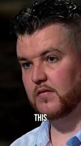 Glen Harden, founder of UV Body Sculpture, a selective tanning stencil is  next into The Den. He's seeking an investment of £50,000 in exchange for  20% of his business. After admitting the