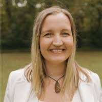 Rebecca Sheehy's Instagram, Twitter & Facebook