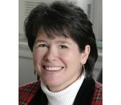 Holy Cross community gathers for final farewell to school