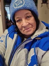 You grew up in Gladstone, Michigan?