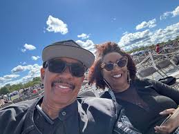 Tony Quarles (@discoverybandlive) • Instagram-Fotos und -Videos