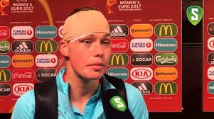 Latest on netherlands midfielder anouk dekker including news, stats, videos, highlights and more on espn. Anouk Dekker Hoopt Vanaf Nu Niet Het Meisje Met De Tulband Te Zijn Video Sportnieuws
