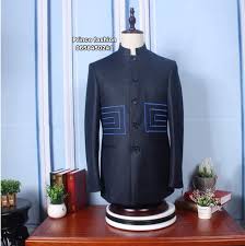 A well fitted suit is something every man should have in his wardrobe so today i thought i'd share with you my top tips on how to suit up with. Kaunda Suit Bei 145 000 Call Or Malik Fashion Suit 6 Facebook