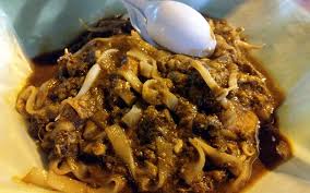 Despite numerous regional varieties, it is usually made with flat rice noodles, shrimps, eggs, cockles, bean sprouts, chives, and chinese sausage. Different Yet Delightful Char Kuey Teow Free Malaysia Today Fmt