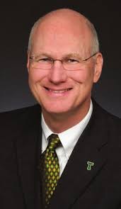 Autumn 2013 Meet your new favorite Wonder Boy: Jerry returns as campus  ambassador. Pages 10-11.