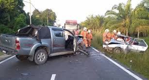 Keadaan di bahagian kereta sandra selepas kemalangan. Kateno Maut Kemalangan Dua Buah Kenderaan Utusan Digital