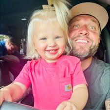 Who can build a 20x30 barn in Boone county?