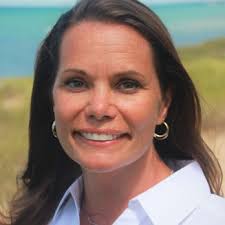 LAKES & COUNTRY REAL ESTATE