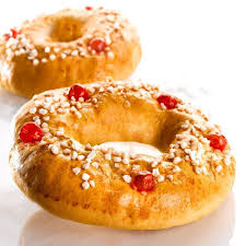 Brioche Des Rois Couronne Des Rois Au Sucre Perle Couplet Epiphanie