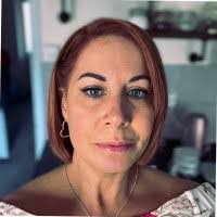 Victoria Pengelly's Instagram, Twitter & Facebook