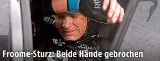 Dpa/daniel cole landerneau die von zwei massenstürzen geprägte erste etappe der 108. Tour De France Froome Sturz Beide Hande Gebrochen Sport Orf At