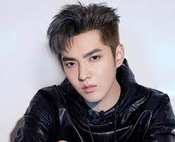 크리스), là một nam ca sĩ, diễn viên, rapper người canada gốc trung quốc. Oz2w2m8ai1difm