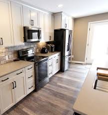 Design studio's board timberlake cabinetry, followed by 116 people on pinterest. Waypoint Painted Harbor Cabinets And Lenova Kitchen By Cabinet S Top Houzz