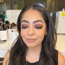 Ivette Cruz's Instagram, Twitter & Facebook