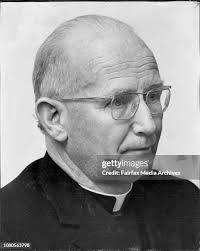 90 Elizabeth Knox Photos & High Res Pictures