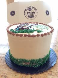 Safeway bakery cakes for weddings are three tiered making them the perfect choice for anyone who is planning a very traditional wedding reception. Brown Smear Uneven Placement Of Outer Border Design I Would Expect From A Safeway Bakery Or King Sooper Bakery Not A High End Baking Business This Cake Cost Just Under 50 Will