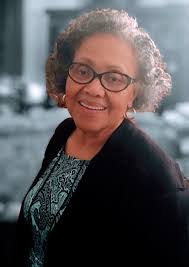 Shannon Mayes's Instagram, Twitter & Facebook