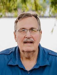 Wade Stuart's Instagram, Twitter & Facebook