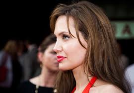 Check spelling or type a new query. Angelina Jolie Das Vermogen Der Schauspielerin 2021