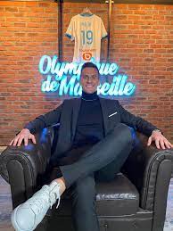 Arkadiusz krystian arek milik, is a polish professional footballer who plays as a striker for ligue 1 club olympique de marseille, on loan from napoli, and the poland national team.milik began his career as. Arkadiusz Milik On Twitter I Am Happy And Proud To Announce That I Am Officially A Player Of Olympique De Marseille One Of The Most Prestigious Clubs In Europe I M Ready For