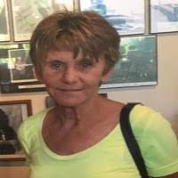 Wanda Luttrell's Instagram, Twitter & Facebook