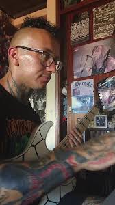 Praticarrrrr💪🤘🎸🎶💚🎶🎸🤘💪 #jimdunlopguitarproducts #dimarzio #roland  #metalfamily #guitar #shred #music #jacksonguitars #daddariostrings #peavey  @Seymour Duncan