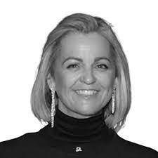 Carol Harney's Instagram, Twitter & Facebook