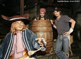 Johnny Depp With His Pirate Look A Like In The Potc Ride Disney Attractions Disney Rides Disneyland