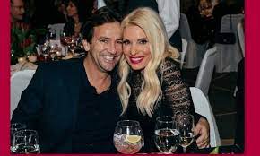 Τελευταία νέα και ειδήσεις για το tag ελένη μενεγάκη από το iefimerida.gr | η ελένη μενεγάκη είναι παρουσιάστρια της τηλεόρασης, η οποία παρέμεινε στην πρώτη γραμμή των ψυχαγωγικών εκπομπών για περισσότερα από 25 χρόνια. Elenh Menegakh Kai Mateo Pantzopoyloys Problhmata Sto Gamo Toys Sportime Gr