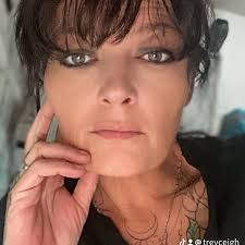 Every WWE legend has paid tribute to John Cena publicly except for his  ex-girlfriend Nikki Bella. Many WWE fans think that #NikkiBella is ignoring  talking about her ex-boyfriend John Cena because he