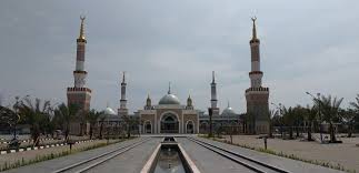 2.7 #7 maha vihara maitreya. Ayo Wisata Religi Ke Masjid Islamic Center Abdul Manan Indramayu Perlu Piknik