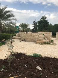 العين هي مدينة تابعة لإمارة أبوظبي في الإمارات العربية المتحدة، تقع بالقرب من عُمان. Ø¹ÙŠÙ† Ø§Ù„Ø¯Ø§Ù…ÙˆÙ† Ø§ØµØ¨Ø­ Ù…ÙˆÙ‚Ø¹ Ø§Ù…ÙˆØ§Ø¬ Ø§Ù„Ø§Ø®Ø¨Ø§Ø±ÙŠ Ø§Ù„ØµØ­ÙÙŠ Ø¹Ù…Ø± Ù‚Ø§Ø³Ù… Facebook