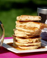 Pancakes Sans Oeufs Aux Portes Du Paradis Pancakes Sans Oeufs Pancakes Moelleux Recettes Sucrees