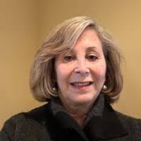 Lindsey Swope's Instagram, Twitter & Facebook