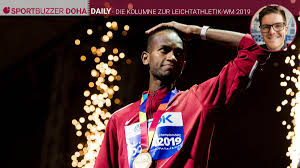 Essa mutaz barshim aus katar und der italiener gianmarco tamberi überquerten am sonntag in tokio 2,37 meter und hatten. Doha Daily Warum Die Siegerehrung Von Hochsprung Star Barshim So Kurios War Sportbuzzer De