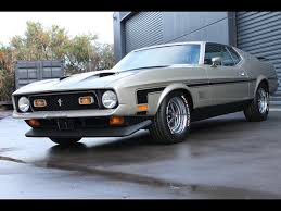 Greenlight 1976 ford mustang ii mach 1 blue and black vehicle (1:18 scale). Ford Mustang Mach 1 Toybox