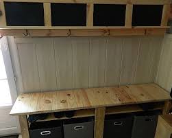 Un banc palette style rustique médiéval fabriqué à partir d'une. Banc Et Porte Manteaux Entree Meubles Entree Du 28 04 La Boite A Palette
