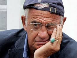 Born 9 april 1933) is a french actor initially associated with the new wave of the 1960s and one of the biggest french film stars of the 1960s. Jean Paul Belmondo Als Opfer Seiner Freundin Barbara Gandolfi Stars