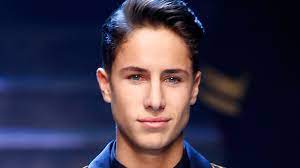 Juanpa zurita fomenta el día de muertos con ayuda de instagram. Juanpa Zurita Net Worth Know About His Girlfriend Brother Height