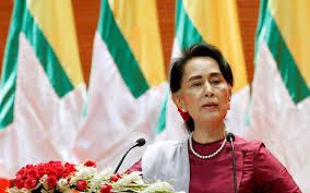 Elle a passé 15 ans en résidence surveillée avant d'être libérée par l'armée en 2010. Tes Uunzimjhom