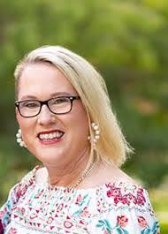 Kay Kitchens's Instagram, Twitter & Facebook