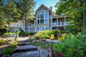 200 feet of shoreline, including shallow~entry beach area. Muskoka Cottage For Sale 5 Bedroom 8 139 Sq Ft Listed 2018 06 23