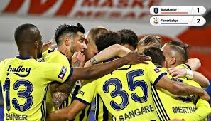 Orta sahada topu kapan i̇rfan can kahveci, fenerbahçe ceza sahasına hareketlenen robinho'ya pasını attı. Hhr Qiodcoa6vm