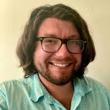 Stephanie Solis's Instagram, Twitter & Facebook