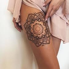Henna tattoo designs applied by asians during wedding ceremonies, but nowadays a henna tattoo is a type of a tattoo that is usually temporary. Les Plus Belles Idees De Tatouages Pour Les Jambes Les Eclaireuses Tattoo Designs For Women Leg Tattoos Women Mehndi Tattoo
