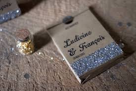 Idéal pour offrir boutons, anneaux marqueurs, boucles d'oreilles. Diy Sachets De Papier Kraft Blog Mariage Mariage Original Pacs Deco