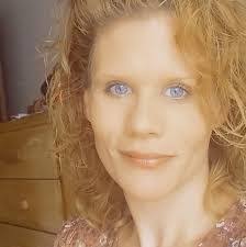 Kelly Greeson's Instagram, Twitter & Facebook